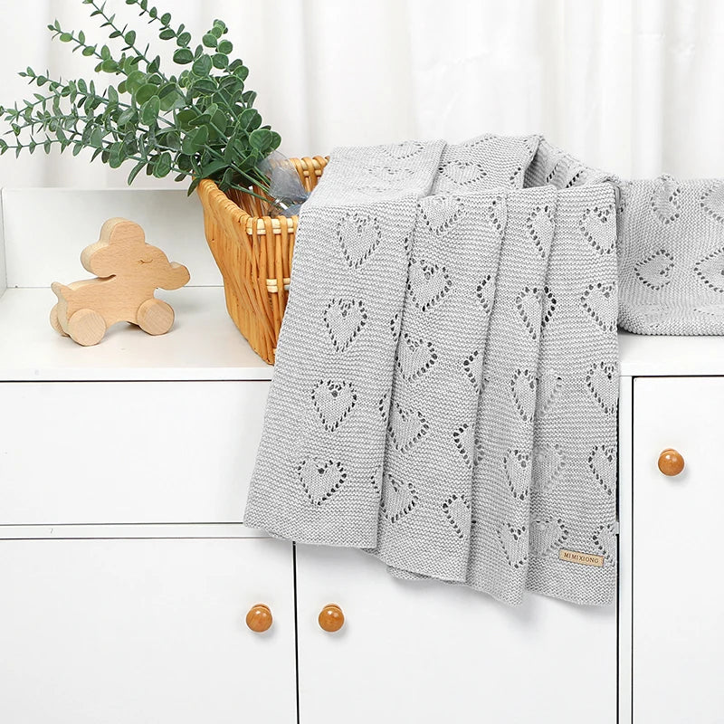 The Beckett - Baby Unisex 100*80cm Heart Design Knitted Blankets